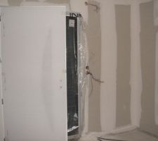 La porte d'entrée modèle VELUM de chez K-LINE pour le moment protégé