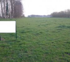 Notre terrain de 3 000m&sup2;

(6 000 m&sup2; visible sur la photo d'o&ugrave; l'impression qu'il est immense ;) )