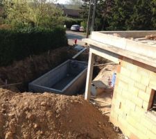 Cuve de r&eacute;tention d'eau pluviale de 33 m3
Arriv&eacute;e d'eau pluviale dans la cuve ainsi que l'eau de source d&eacute;tourn&eacute;e du Vide Sanitaire