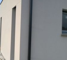 Pose des gouttières en alu ral 7016