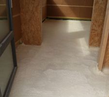 La chape de polyuréthane projeté est en place