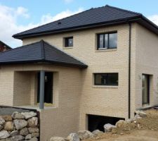 1er devis pour l'entrée de garage et l'allée de maison 12000e euh ! on passe à autre chose ....