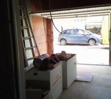 Le garage , vu de l'intérieur ....