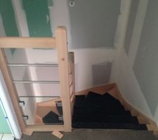 Petite vitre sur le garde corps j'aime beaucoup !!