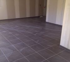 Carrelage fini avec joint salle a manger