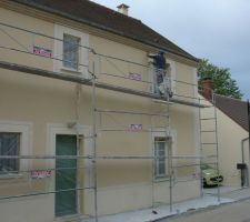 Preparation des murs (scotch de masquage)