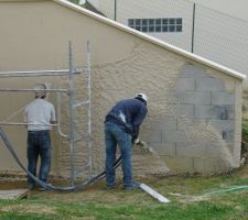 Projection en cours coté jardin