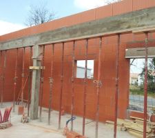 Sout&egrave;nement toit plat