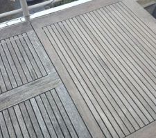 En savoir plus : http://www.forumconstruire.com/bonnes_idees/250788-nettoyer_sa_terrasse_au_chlore.php