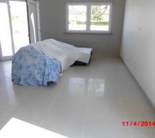 Livraison du canap&eacute; ! comment dire... je le voyais moins grand dans le magasin lol.