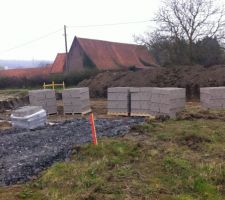 Dépôt des parpings pour le démarrage du vide sanitaire