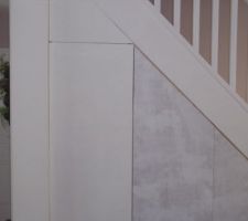 Mise en peinture du placard.