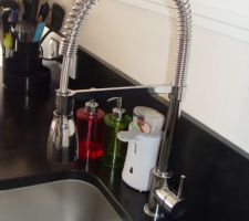 Robinet mitigeur avec douchette super pratique