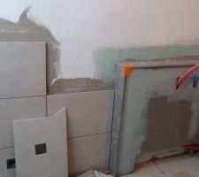 On aper&ccedil;oit des coupes qui sont d&eacute;j&agrave; pr&ecirc;te pour le lendemain