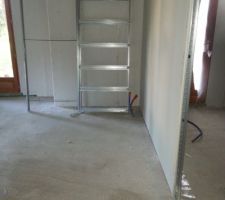 Pose des placos et des cloisons ... et encore une erreur du chauffagiste