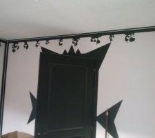 Voila la chambre de jordan avec un style bien a lui