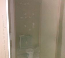 La porte du bureau de l'intérieur