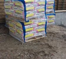 Livraison de l'enduit pour ravallement. 
Je ne trouve pas la r&eacute;f&eacute;rence par rapport a notre choix (000)