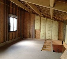 Les fenetres et l'isolation en cours &agrave; l'&eacute;tage !