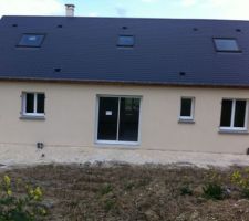 Couche d?apprêt dans le coin salle à manger.