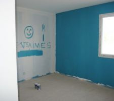 Bleu chambre des garçons (première couche   en cours de séchage)