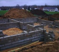 Vide sanitaire de l'autre cot&eacute; (cot&eacute; sous sol )