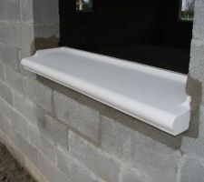 Seuil de fenêtre couleur blanc cassé