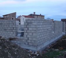 élévation des murs lundi soir