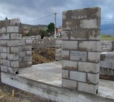 &eacute;l&eacute;vation des murs vendredi