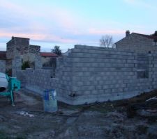 élévation des murs lundi soir