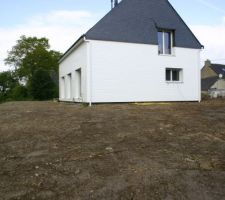 Nivellement du terrain pour elaboration du jardin