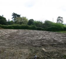 Nivellement du terrain pour elaboration du jardin