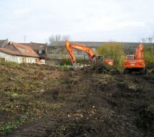Nettoyage du terrain