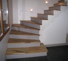 Voici ce que j'aimerai pour mon escalier béton...je trouve ça vraiment beau..