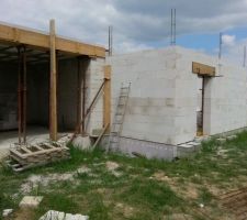 Partie dalle pleine ferraill&eacute;e