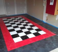 Le revêtement de garage, dalles Racedeck