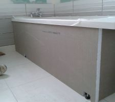 Mise en place du tablier de la baignoire - faïence de la SDB