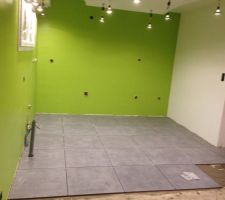 Carrelage sol en cour
Carreaux 60x60 gris