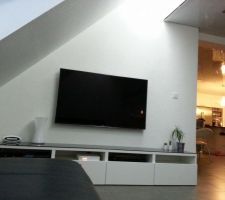 Photos int&eacute;rieure. .. manque un gros coup de deco au salon et salle &agrave; manger