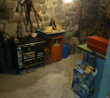 La cave  apres  nettoyage  et plusieurs allers retour  à à  la decheterie