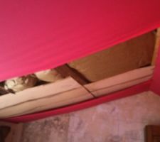 J'ai commenc&eacute; &agrave; d&eacute;gager l'espace du nouveau velux