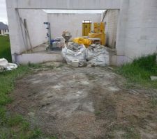 B&eacute;ton &eacute;tal&eacute;...