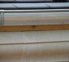 D&eacute;tail goutti&egrave;re - planche de rive non pr&eacute;vue