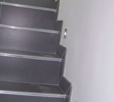 Eclairage LED escalier sous-sol