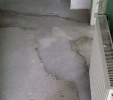 Saignées de la chape comblées dans le celier