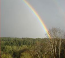 Arc en ciel du soir de la baie vitrée
