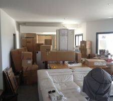 Emménagement et cuisine arrivée et nous voilà a bazar land :)