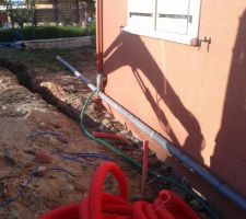 Goutti&egrave;re pos&eacute;e pour &eacute;vacuation eaux pluviales