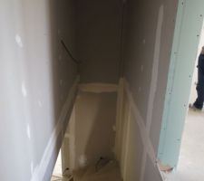 Finition cloisons et plafonds / escaliers