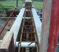 Coulage de la dalle et preparation des linteaux de la grande baie de 5m40 et du garage